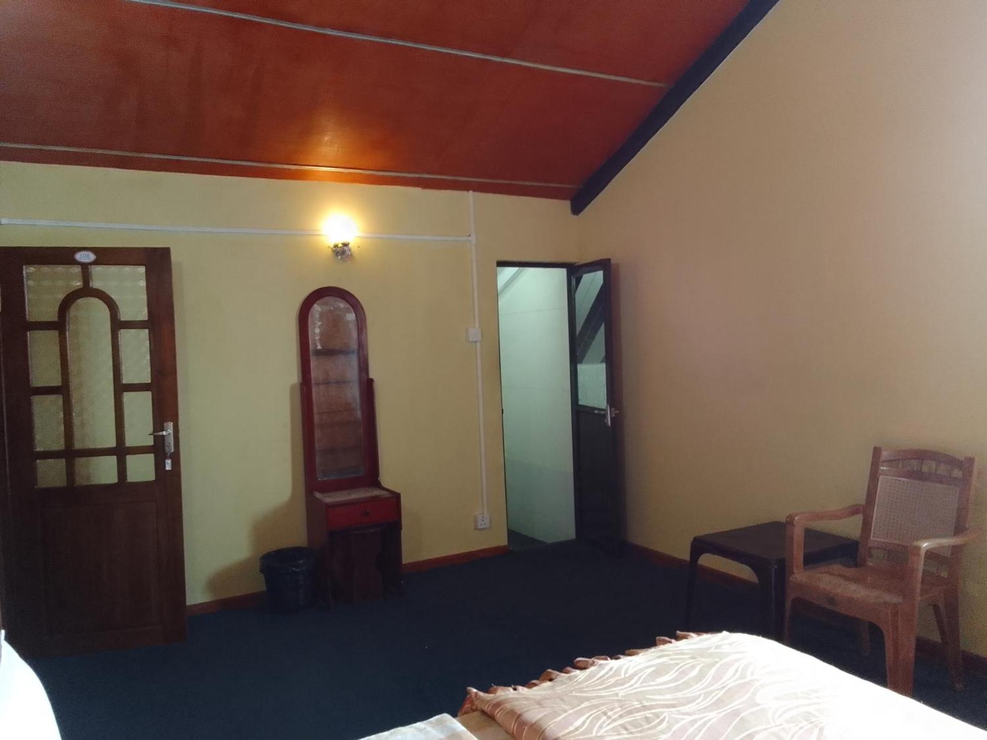 Himawari Hills Hotel Nuwara Eliya Quarto foto